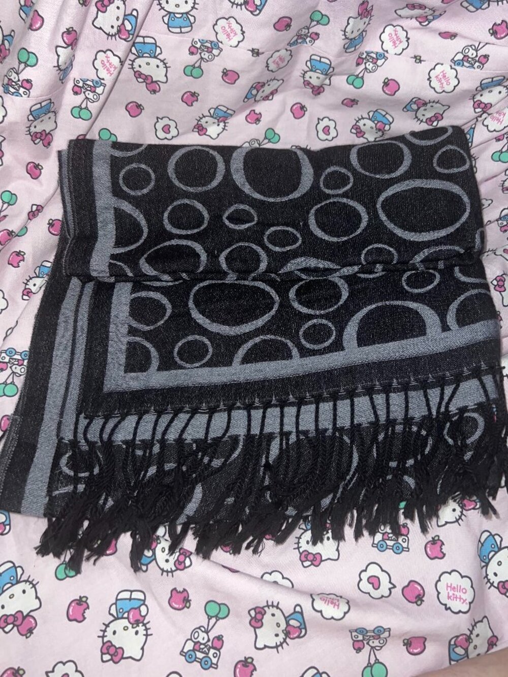 Pashmina Black Gray Circle Print Scarf
